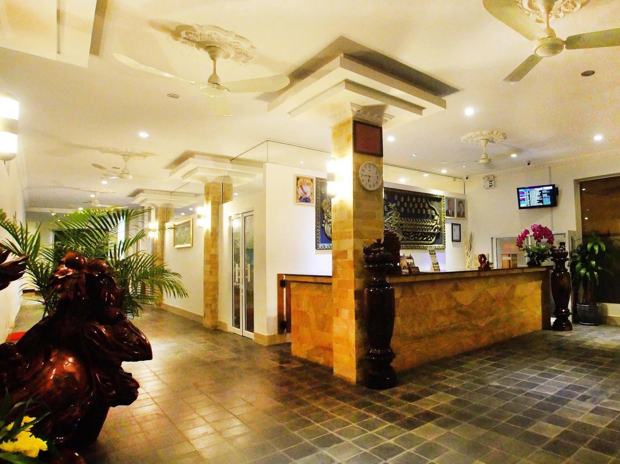 Готель Paris Angkor Boutique Сіємреап Екстер'єр фото
